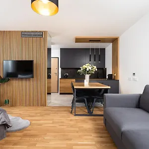 Inpoint G15 Near Old Town & Kazimierz District & Parking Option Krakow